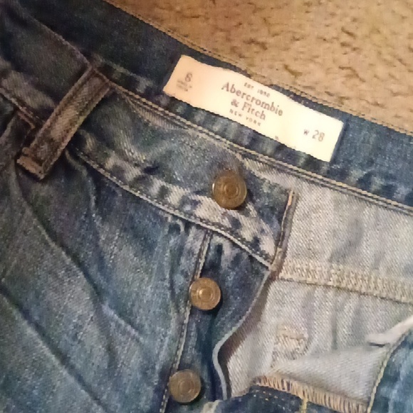 Womens Abercrombie button fly shorts - Picture 3 of 4